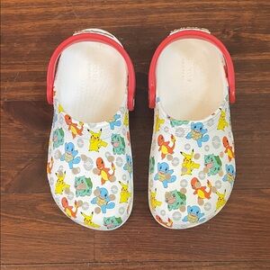CROCS Kids Pokemon Character Clogs - c12
